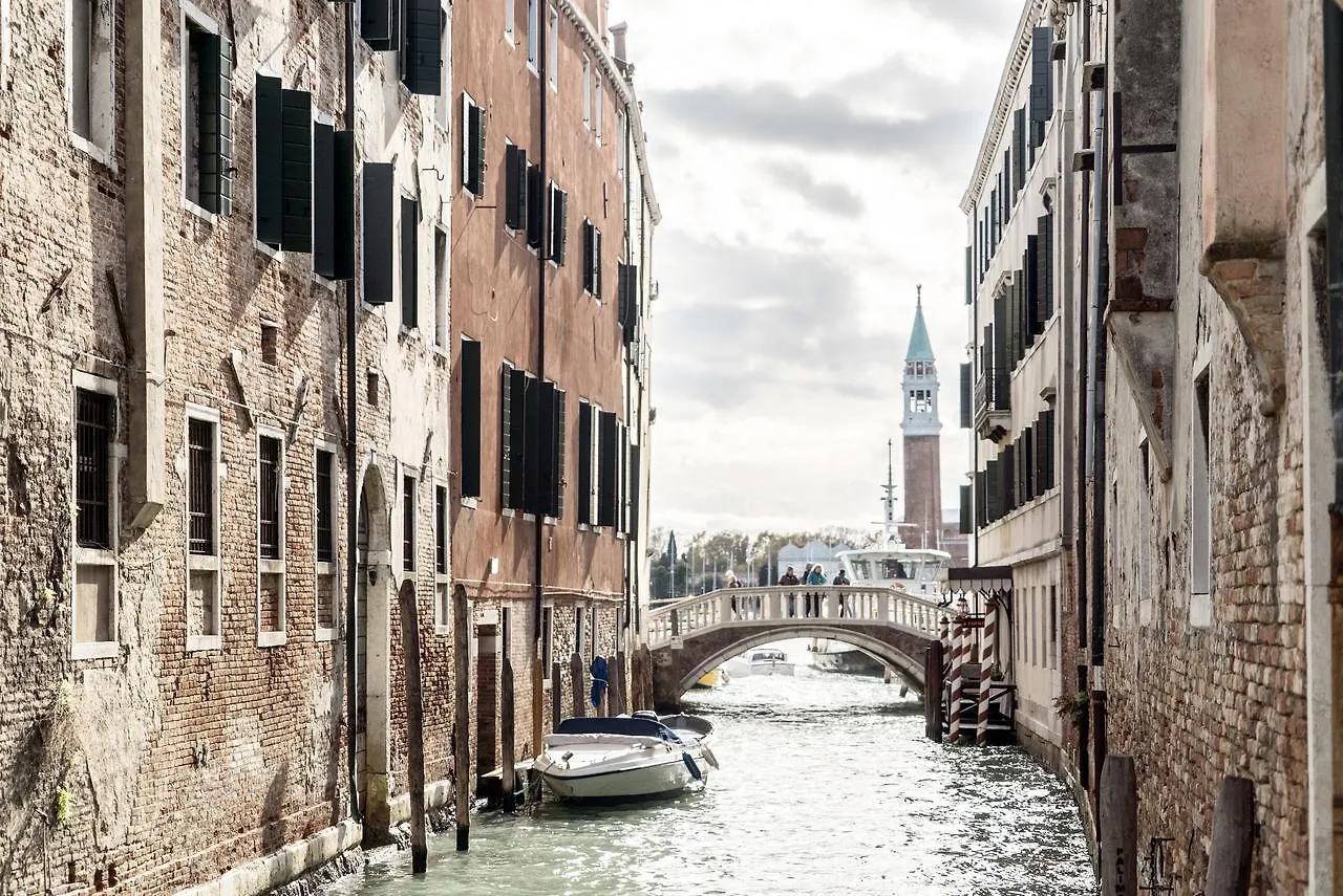 Ca' Del Capitano Apartment Venice 0*,  Italy